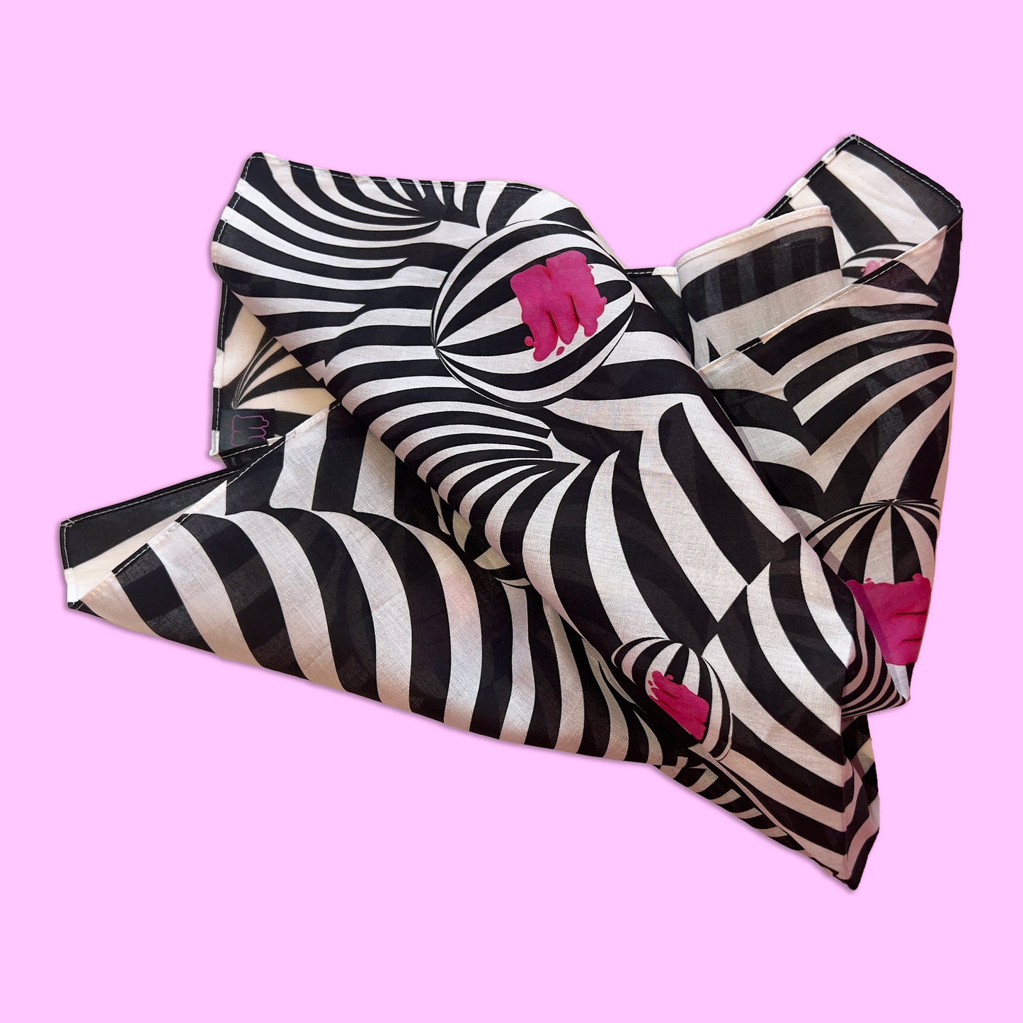 SCARF BLACK AND WHITE