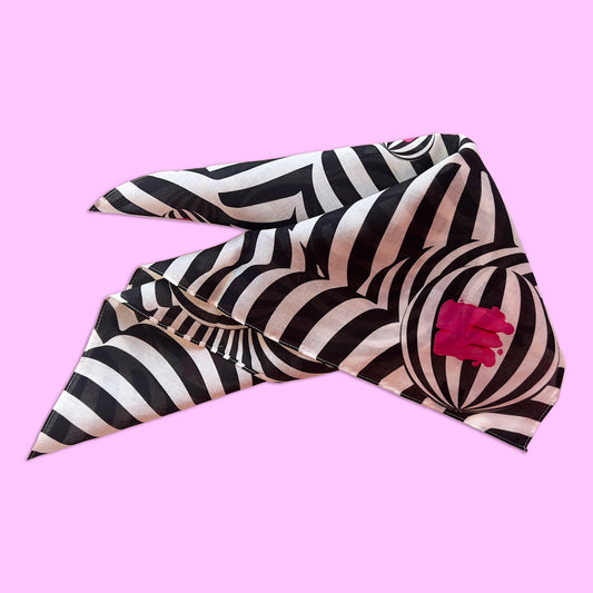 SCARF BLACK AND WHITE